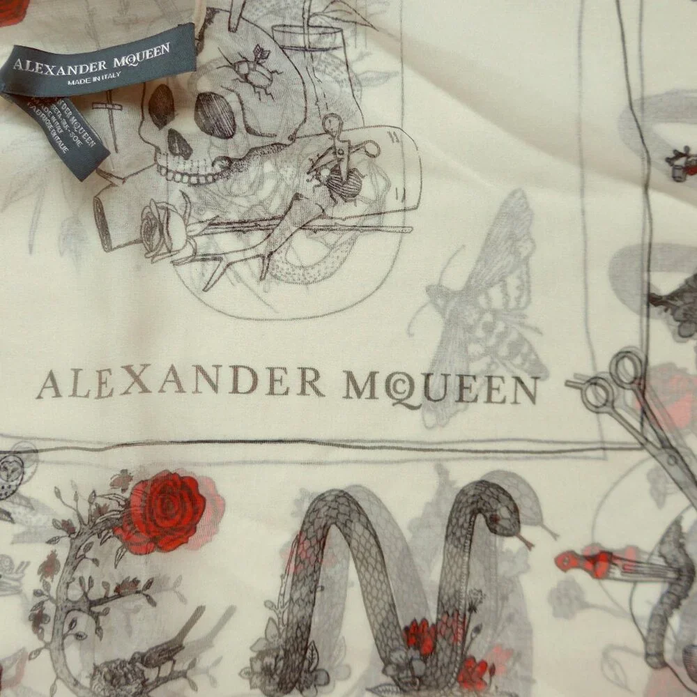 ALEXANDER MCQUEEN white letters SKULL CABINETS silk chiffon 52